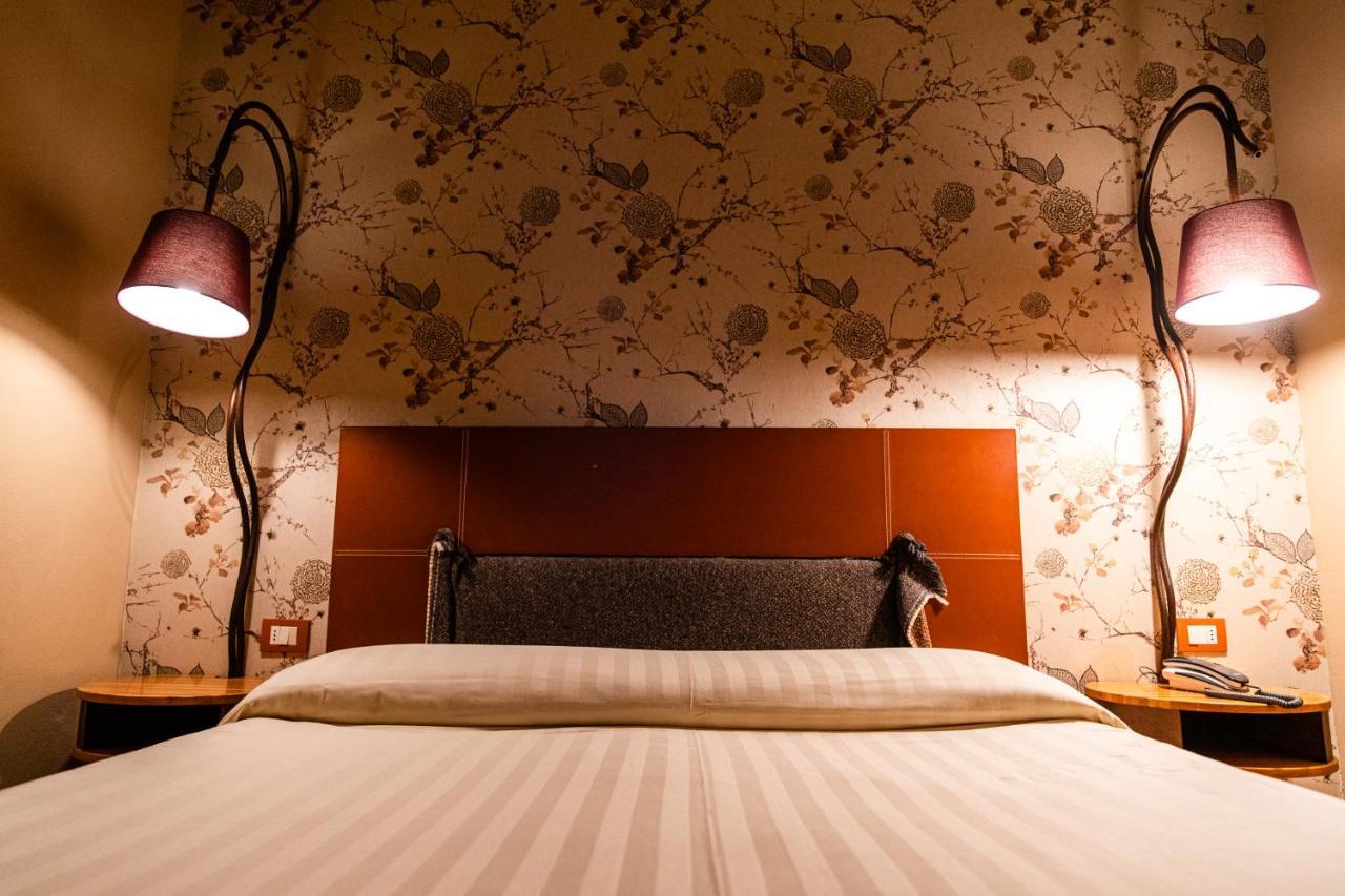 אלבה Hotel Langhe מראה חיצוני תמונה