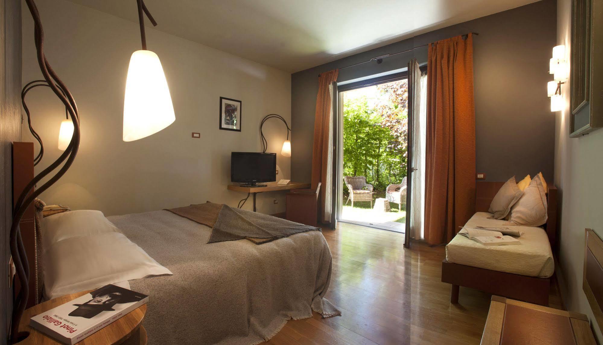 אלבה Hotel Langhe מראה חיצוני תמונה